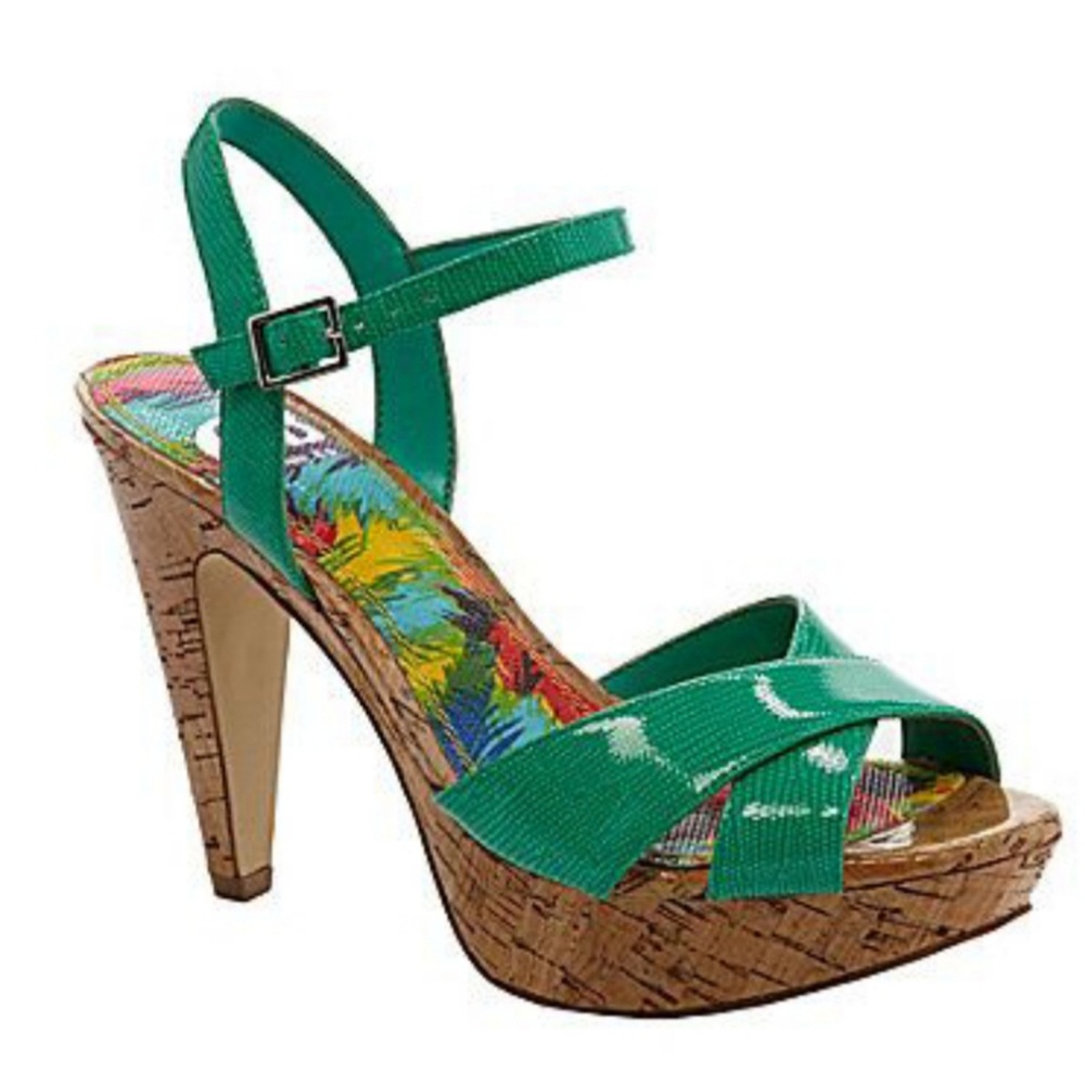 New! Gianni Bini Love Bug Shoe, size 9